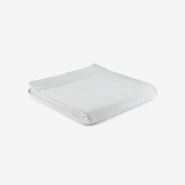 שמיכה סרוגה אפורה