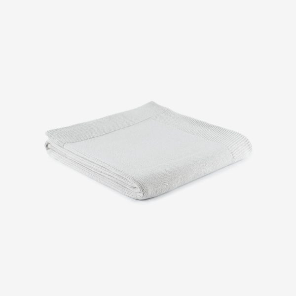 שמיכה סרוגה אפורה